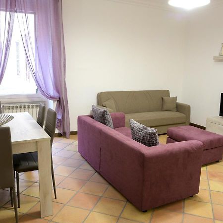 Colosseum Comfortable Apartment ローマ エクステリア 写真