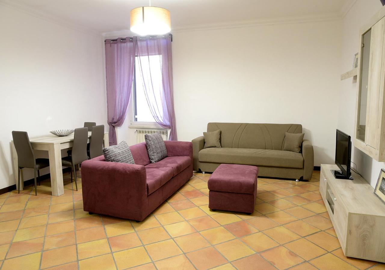 Colosseum Comfortable Apartment ローマ エクステリア 写真