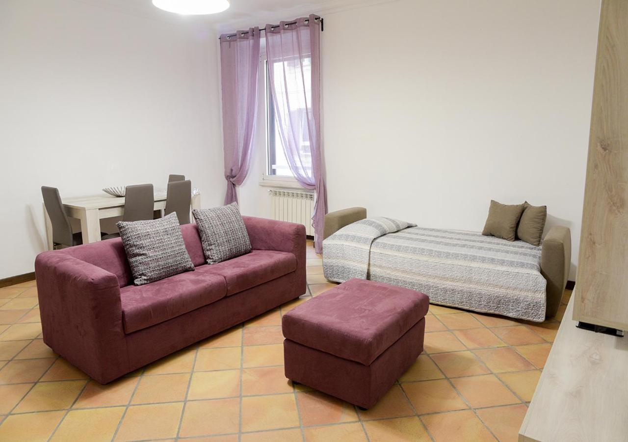 Colosseum Comfortable Apartment ローマ エクステリア 写真