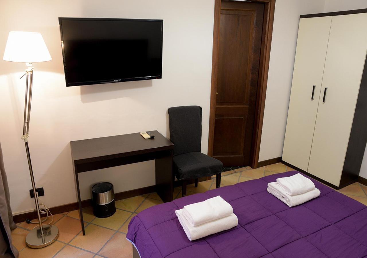 Colosseum Comfortable Apartment ローマ エクステリア 写真