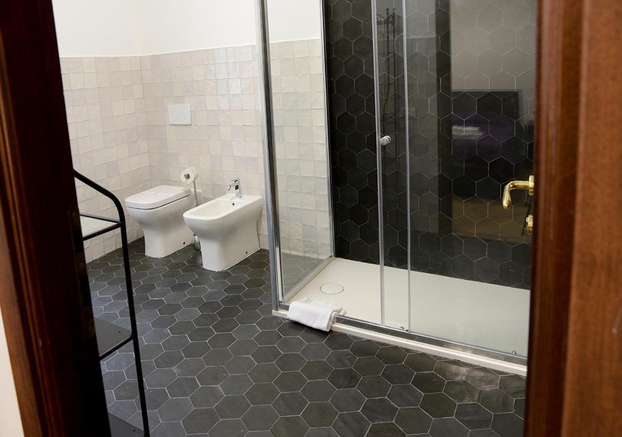 Colosseum Comfortable Apartment ローマ エクステリア 写真