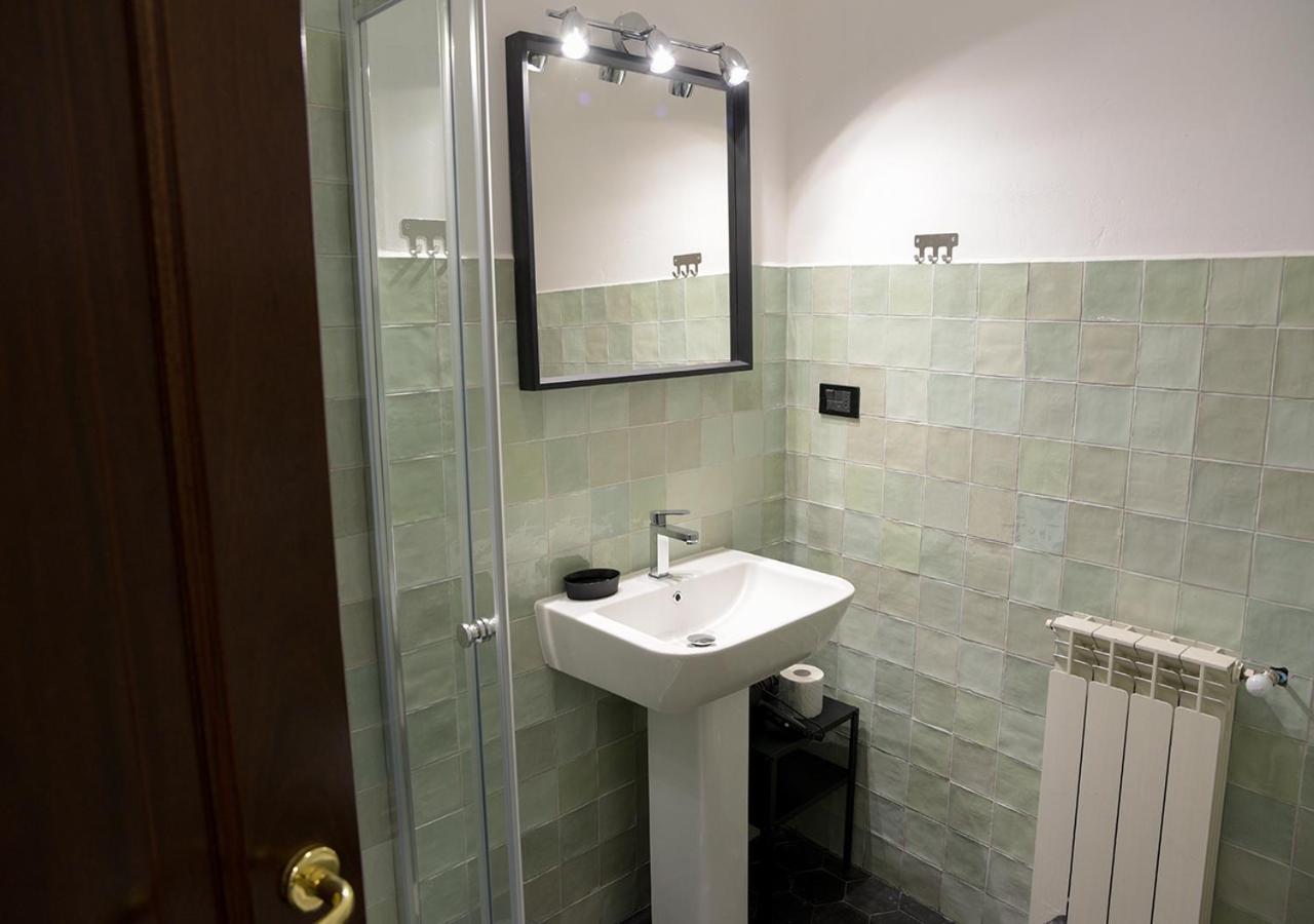 Colosseum Comfortable Apartment ローマ エクステリア 写真
