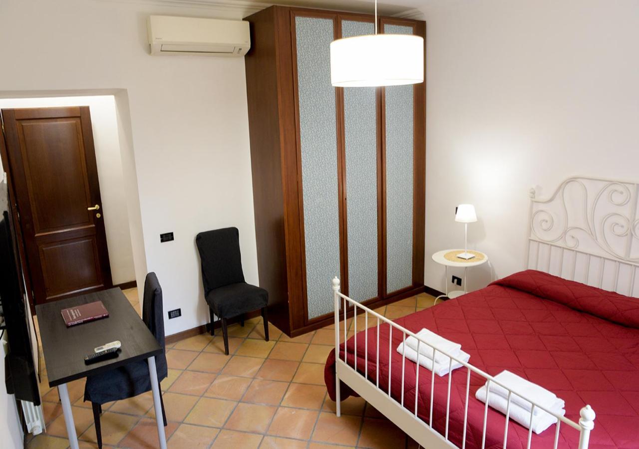 Colosseum Comfortable Apartment ローマ エクステリア 写真