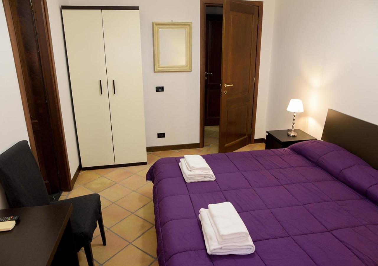 Colosseum Comfortable Apartment ローマ エクステリア 写真