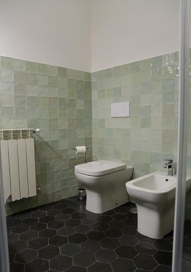 Colosseum Comfortable Apartment ローマ エクステリア 写真