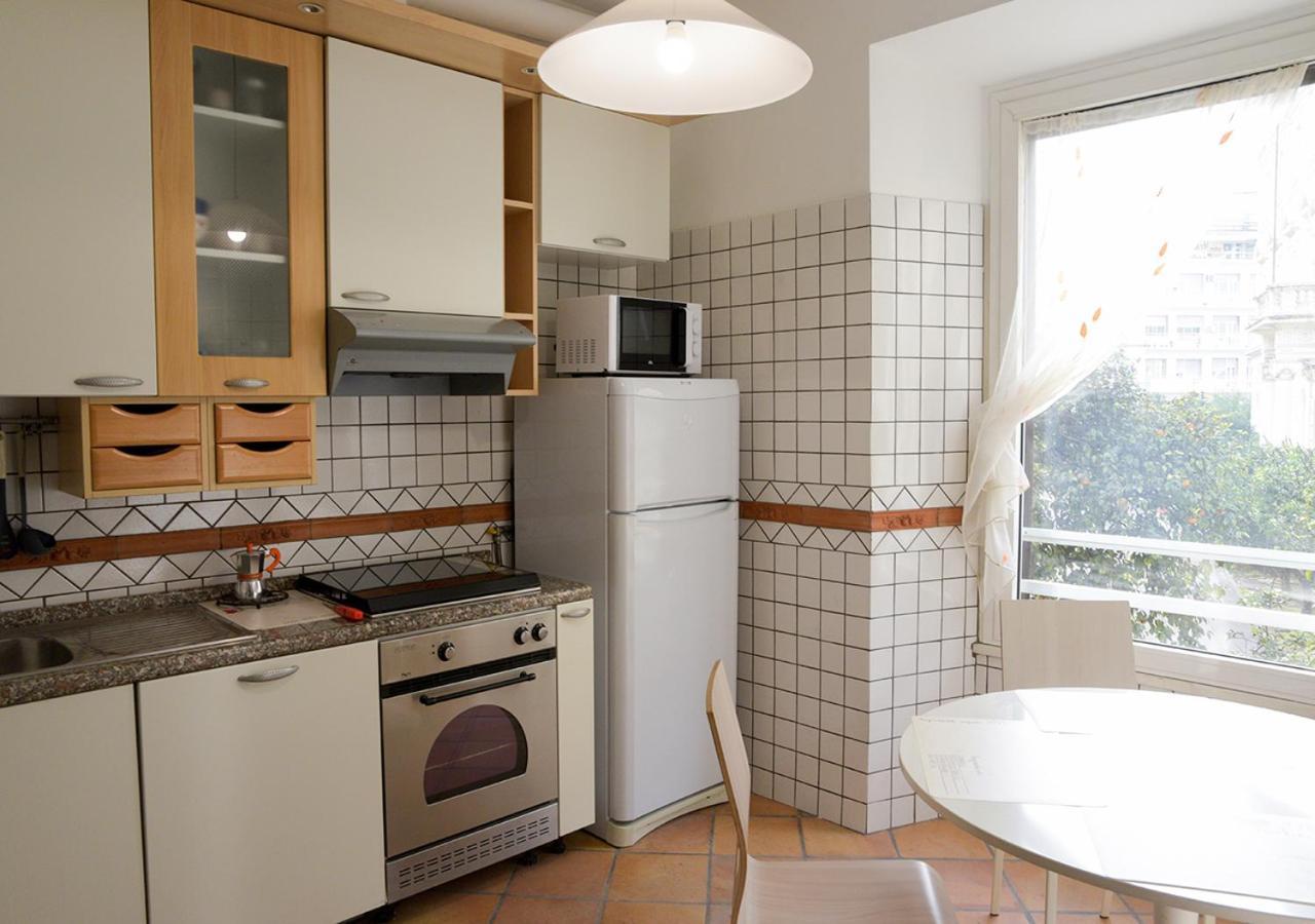 Colosseum Comfortable Apartment ローマ エクステリア 写真
